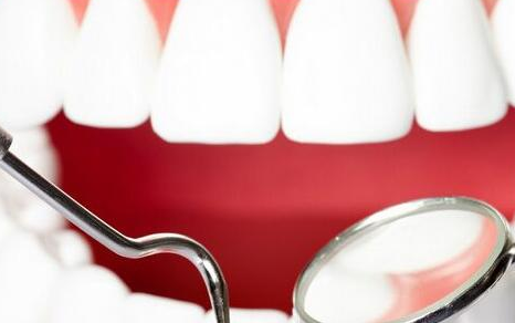 拔牙后要注意哪些問(wèn)題-義齒廠(chǎng)家