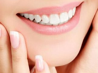 洗牙對(duì)牙齒有傷害嗎-成都義齒廠(chǎng)家