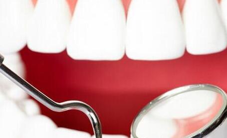 拔牙后要注意哪些問題-義齒廠家