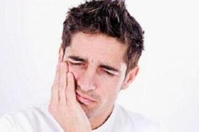 補(bǔ)完牙牙齒仍然疼痛的問題-四川種植牙廠家